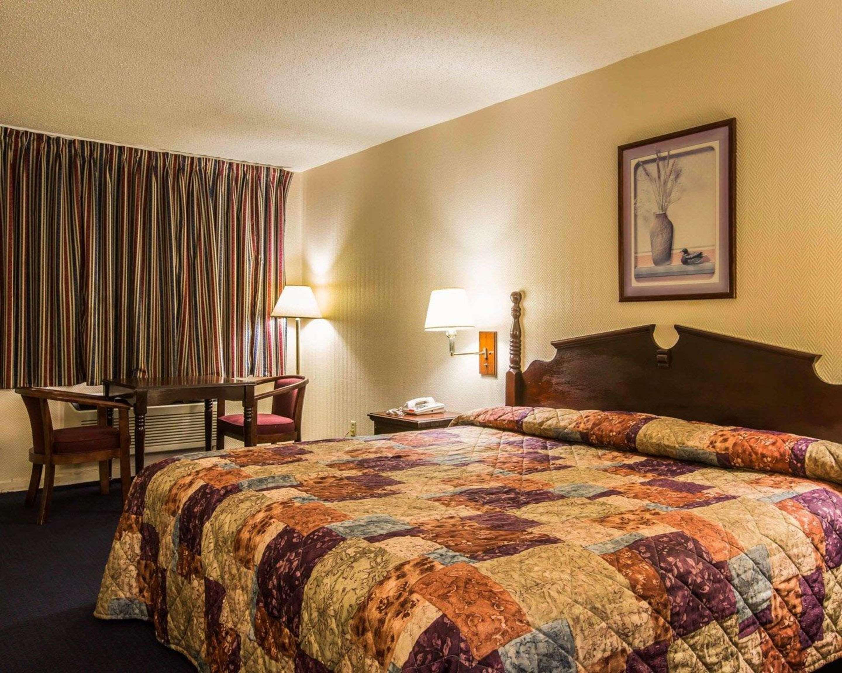 Rodeway Inn Phenix City Extérieur photo