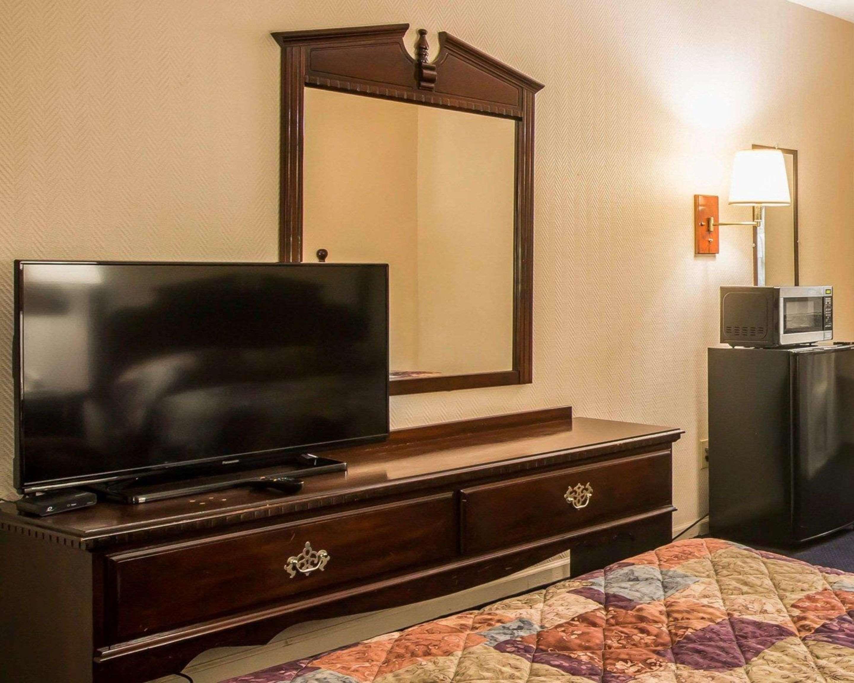 Rodeway Inn Phenix City Extérieur photo