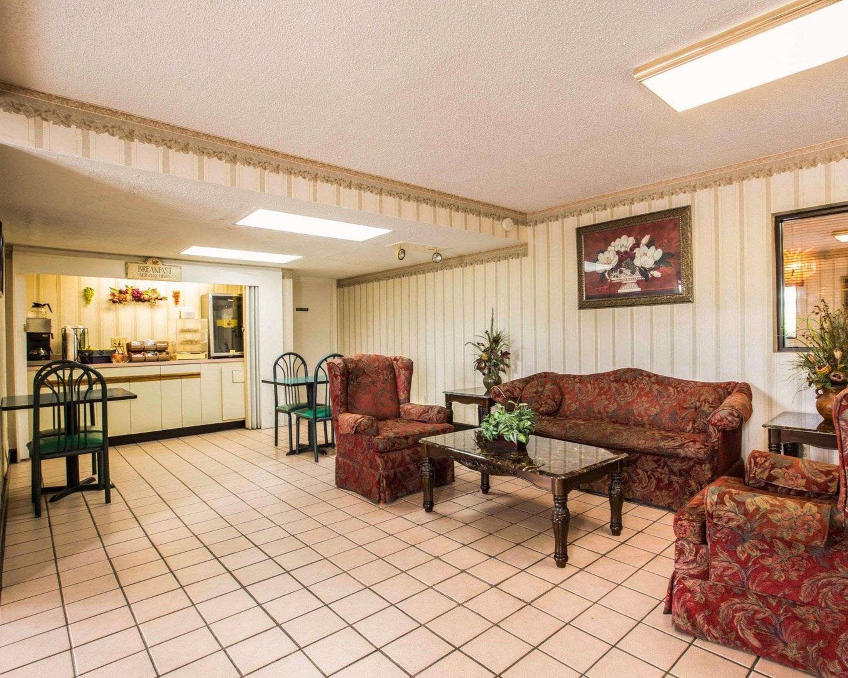 Rodeway Inn Phenix City Extérieur photo